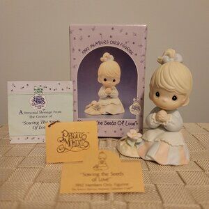 VINTAGE PRECIOUS MOMENTS FIGURINE "SOWING THE SEEDS OF LOVE" 1992 MEMBERS ONLY
